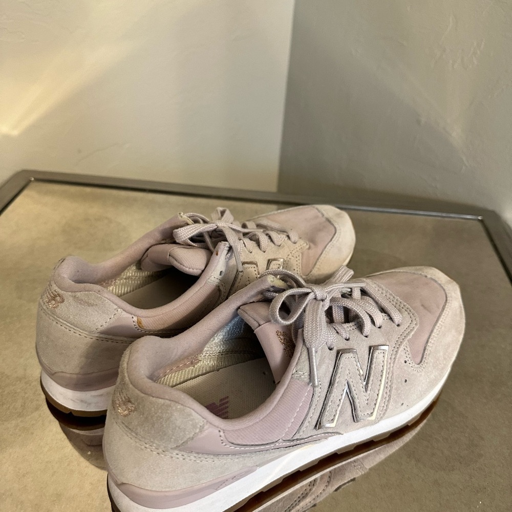 New Balance - Picture 3 of 6